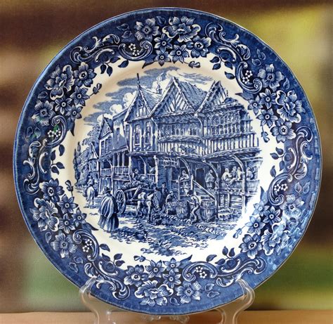 Royal Tudor Ware 